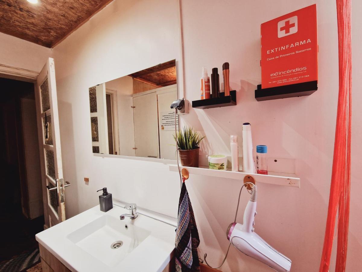 Mini Hostel In Lissabon Buitenkant foto